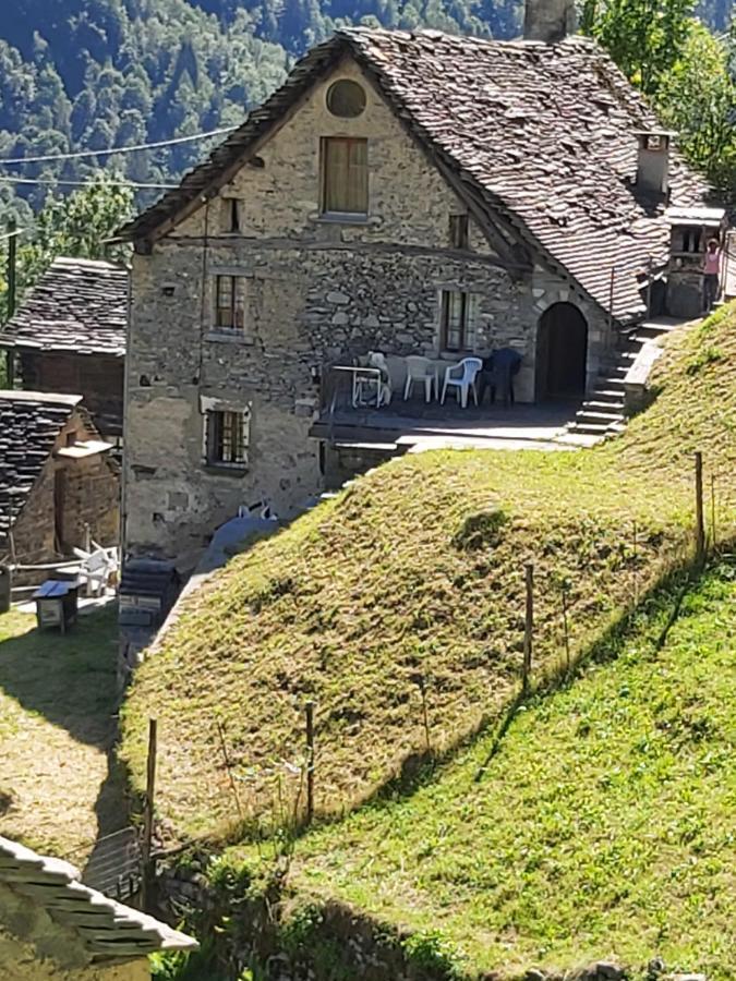 Tepilanti Villa Cerentino Luaran gambar